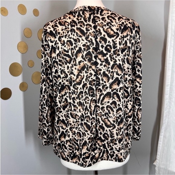 EUC Jones New York Sport Animal Print Top - Picture 5 of 6